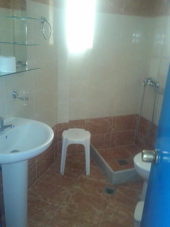 Hotel Tainaro Loutra Edipsou (Evia) Quarto foto