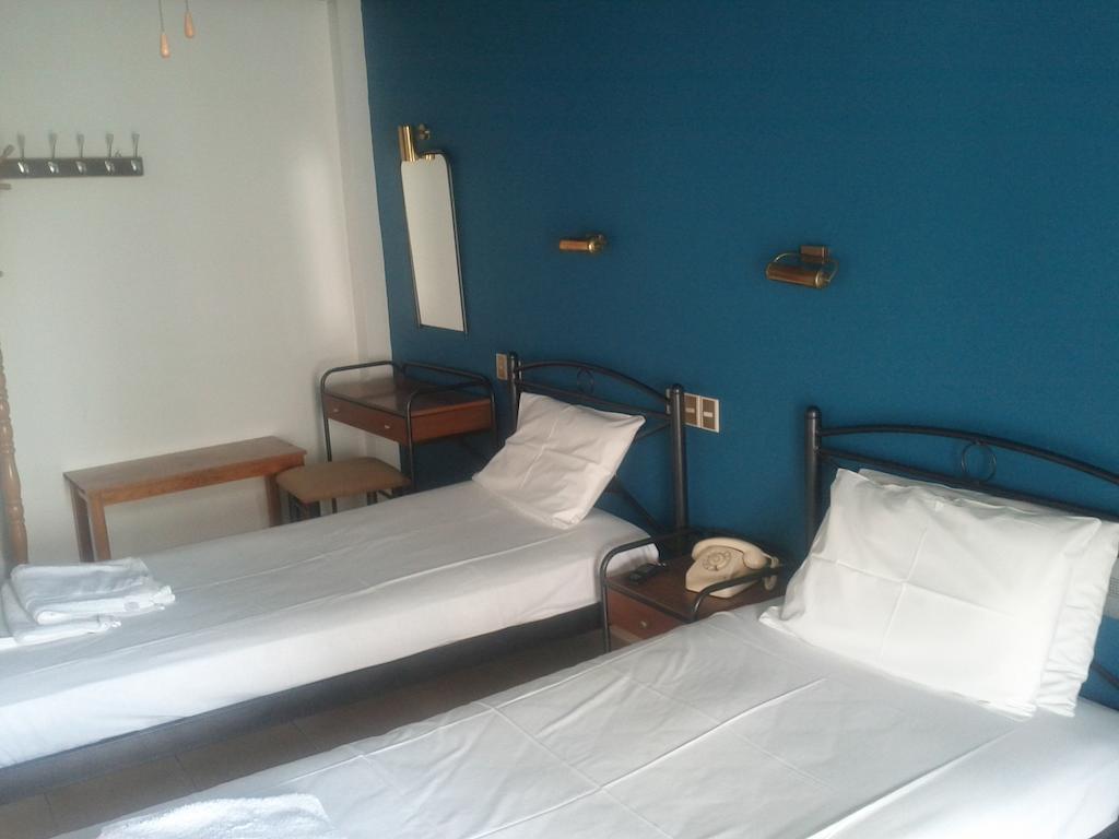 Hotel Tainaro Loutra Edipsou (Evia) Quarto foto